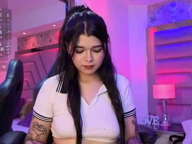 HannaEvans webcam