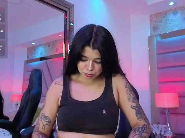 HannaEvans webcam