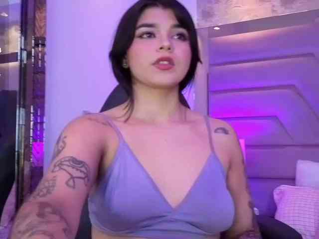 HannaEvans webcam