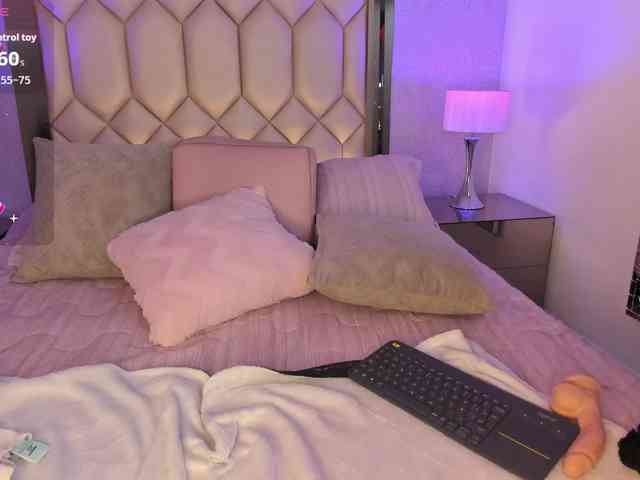 DahliaBloom webcam
