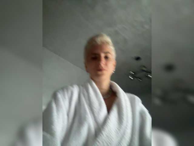 dutnedutaa live cam on BongaCams