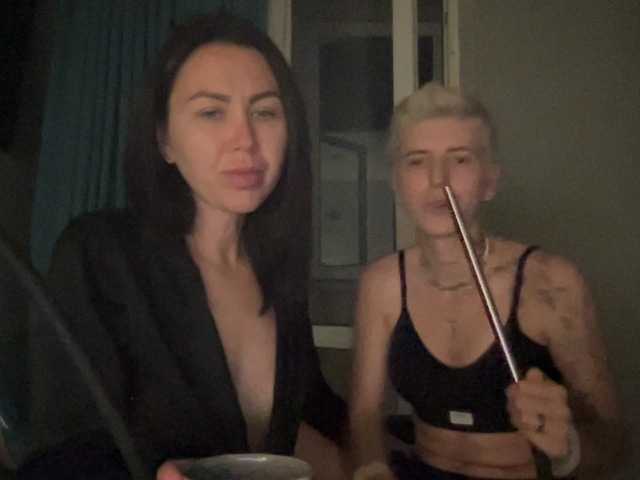 dutnedutaa live cam on BongaCams