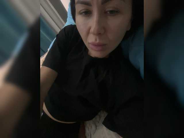 dutnedutaa live cam on BongaCams