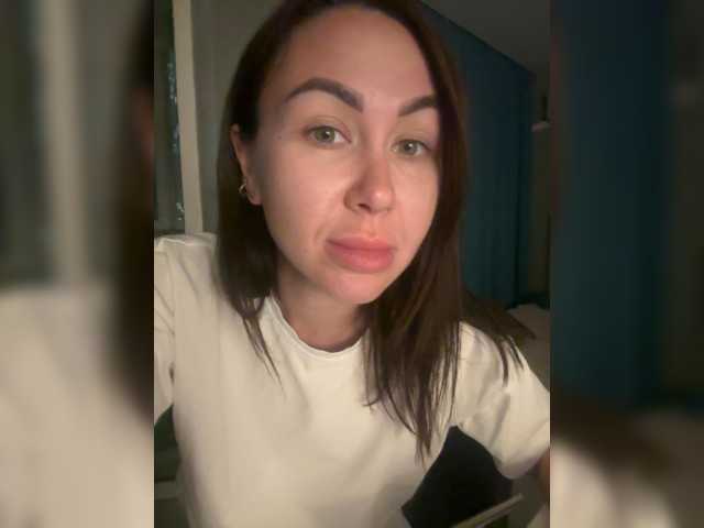 dutnedutaa live cam on BongaCams