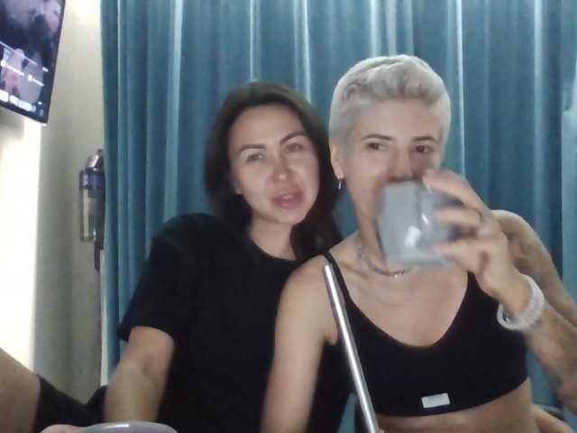 dutnedutaa live cam on BongaCams
