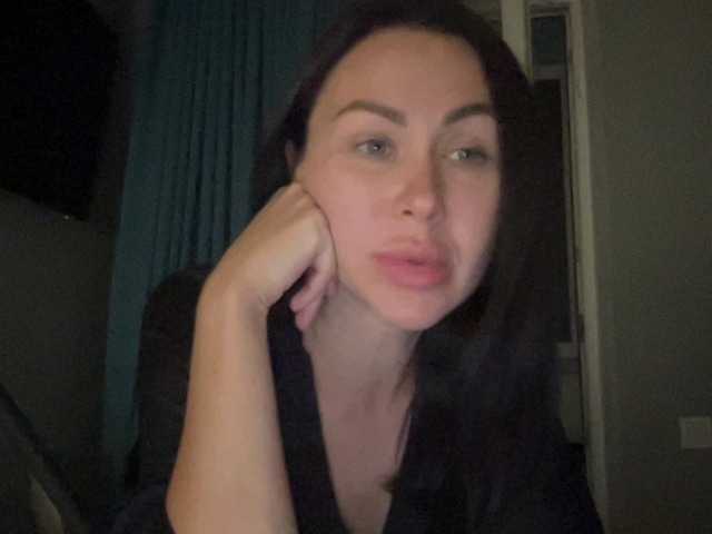 dutnedutaa live cam on BongaCams