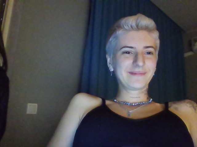 dutnedutaa live cam on BongaCams