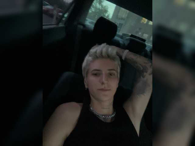 dutnedutaa live cam on BongaCams