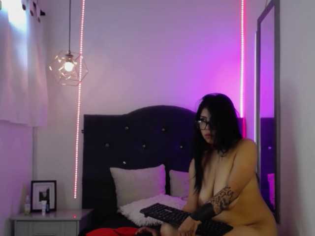 Nyx-love live cam on BongaCams
