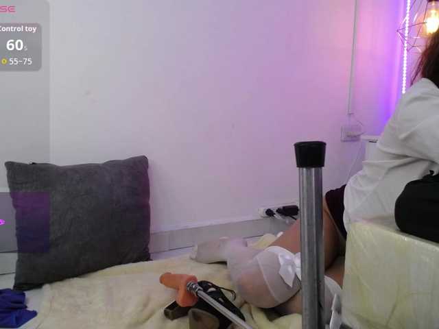 pretty-zoe live cam preview
