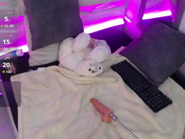pretty-zoe live cam preview