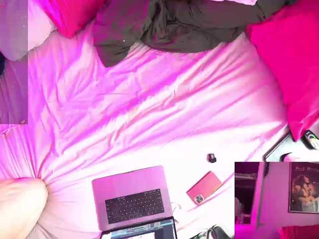 AdoraMeUtDominum, live now on BongaCams