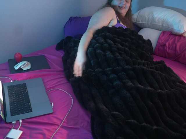 AdoraMeUtDominum live cam on BongaCams