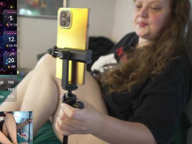 AdoraMeUtDominum live cam on BongaCams