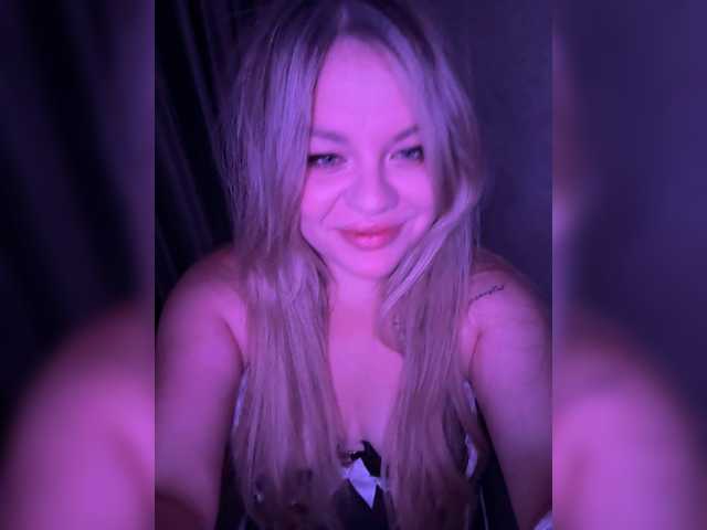 anasteishn1 live cam on BongaCams