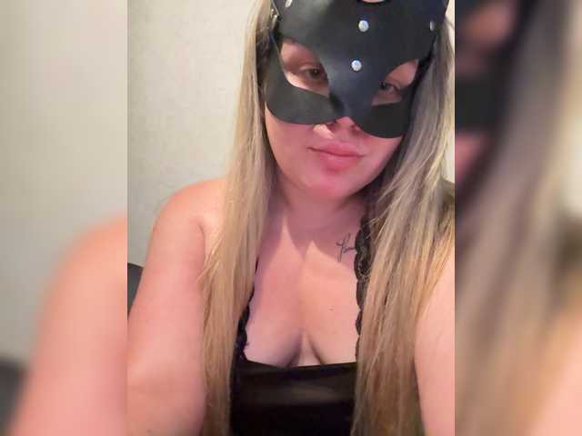 Maria2928 live webcam show