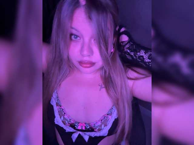 anasteishn1 live cam on BongaCams