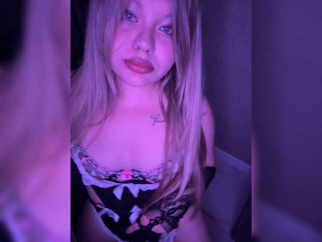 anasteishn1 live cam on BongaCams