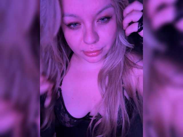 anasteishn1 live cam on BongaCams