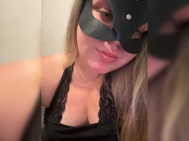 Maria2928 live webcam show
