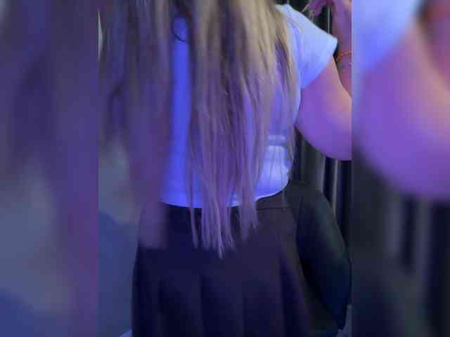Maria2928 webcam