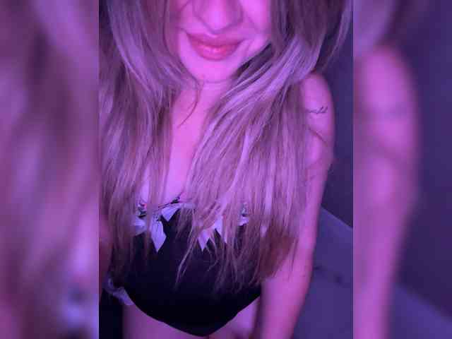 MariaMalyshka webcam