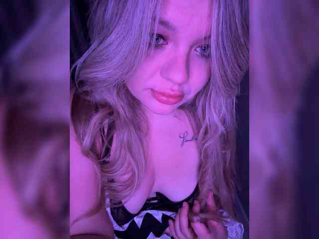 MariaMalyshka webcam