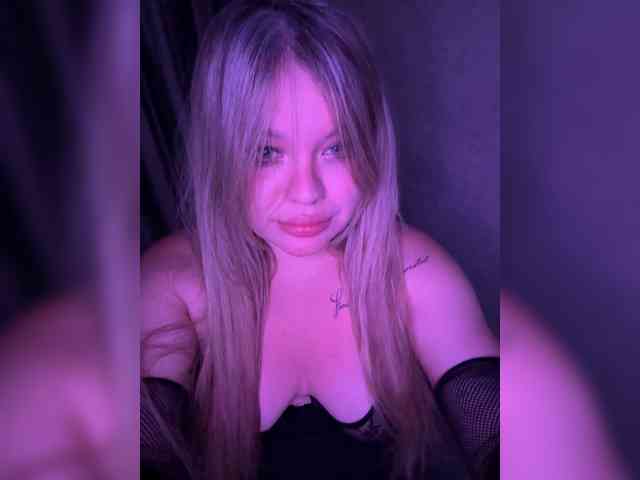 MariaMalyshka webcam