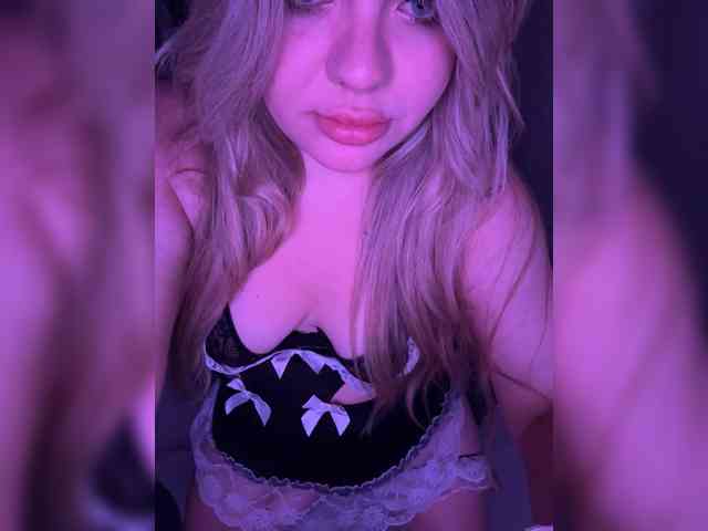 MariaMalyshka webcam
