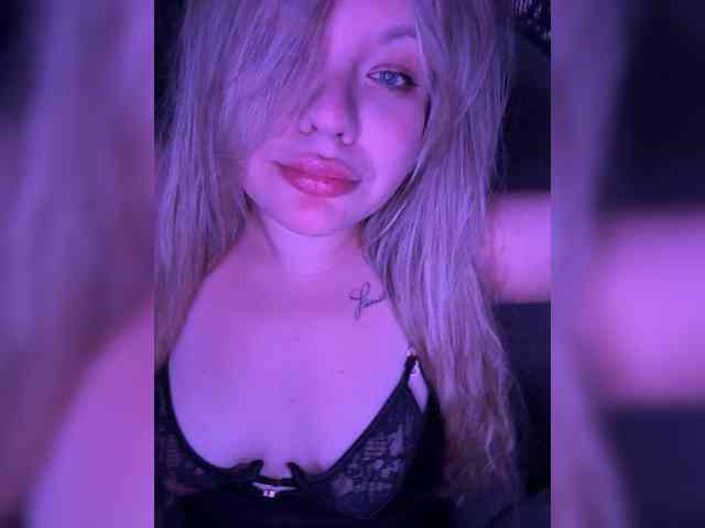 MariaMalyshka webcam