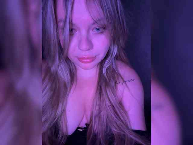 MariaMalyshka webcam