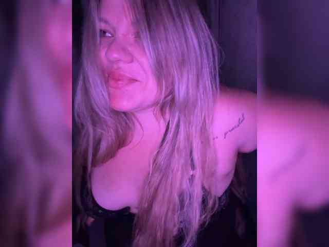 MariaMalyshka webcam