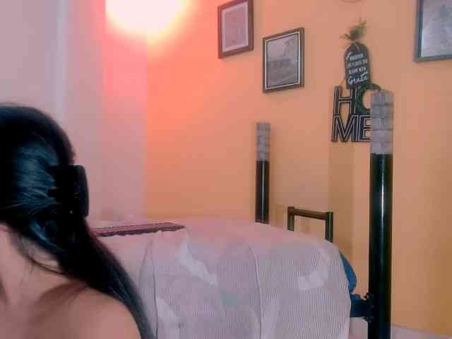 Model: miajuice18