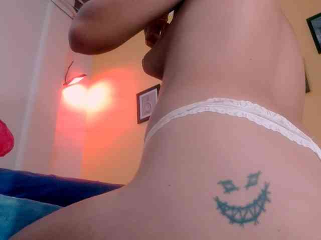 Model: miajuice18