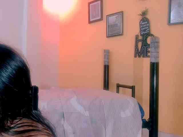 Model: miajuice18