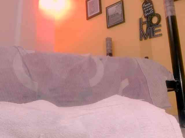 Model: miajuice18