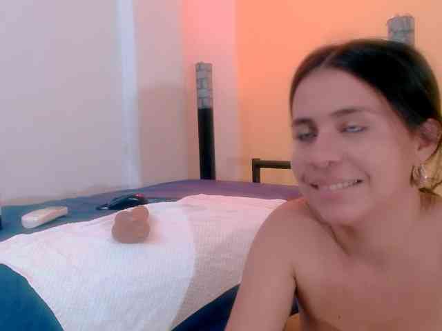 Model: miajuice18