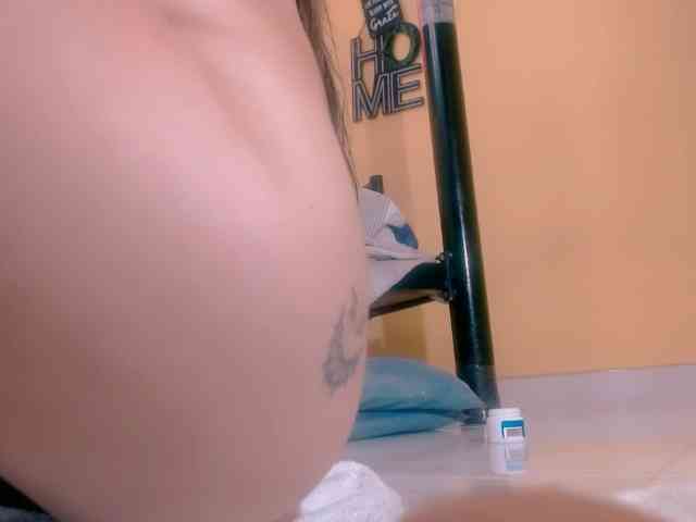 Model: miajuice18