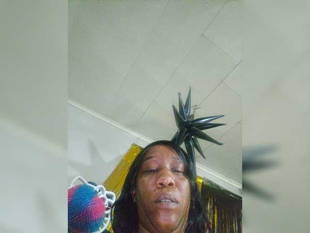 MrnMrsGoodi3tim3 live cam preview