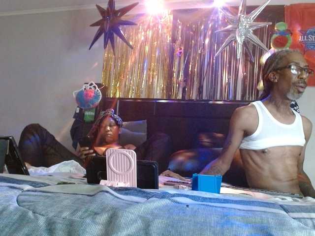 MrnMrsGoodi3tim3 live cam on BongaCams