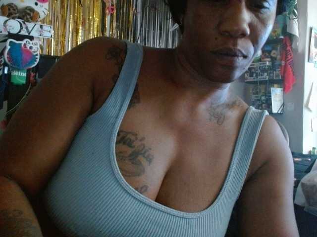 MrnMrsGoodi3tim3 live cam on BongaCams