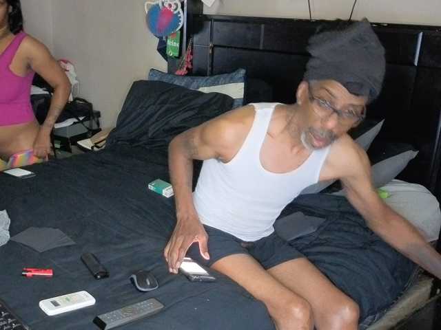 MrnMrsGoodi3tim3 live cam preview