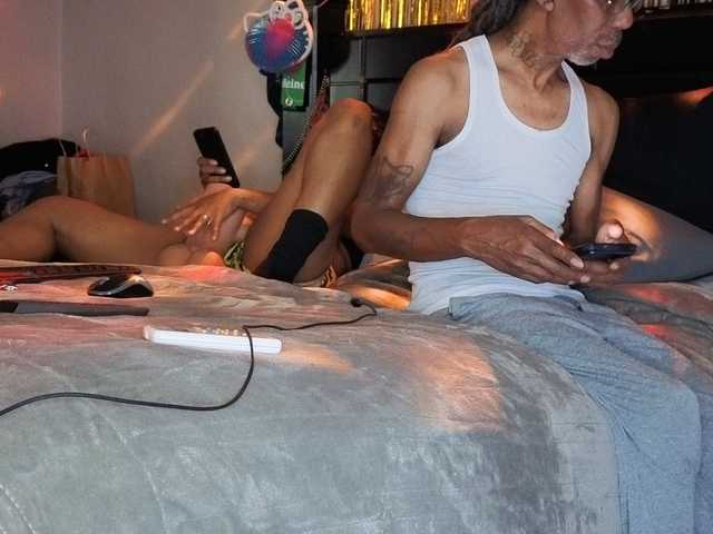 MrnMrsGoodi3tim3 live cam on BongaCams
