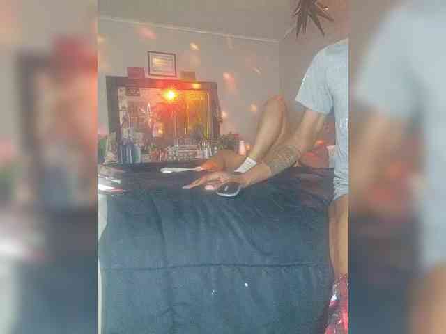 MrnMrsGoodi3tim3 webcam