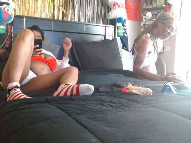 MrnMrsGoodi3tim3 webcam