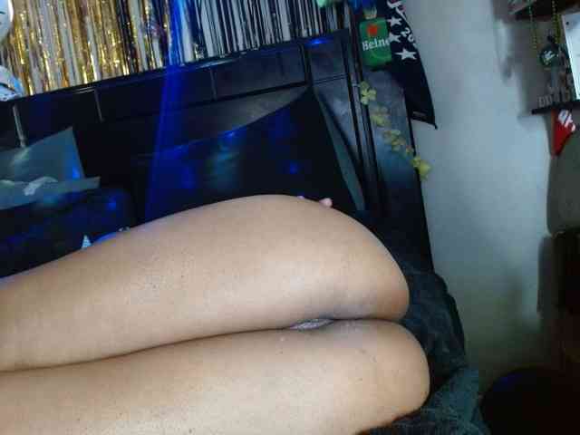 mrnmrsgoodi3tim3's live room