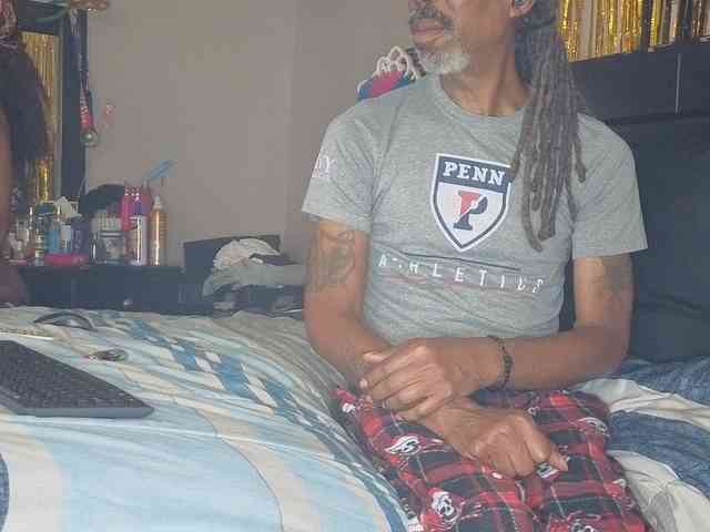 MrnMrsGoodi3tim3 webcam