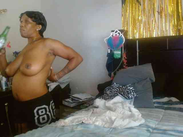 MrnMrsGoodi3tim3 webcam