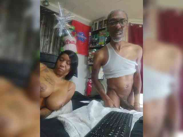 MrnMrsGoodi3tim3 webcam