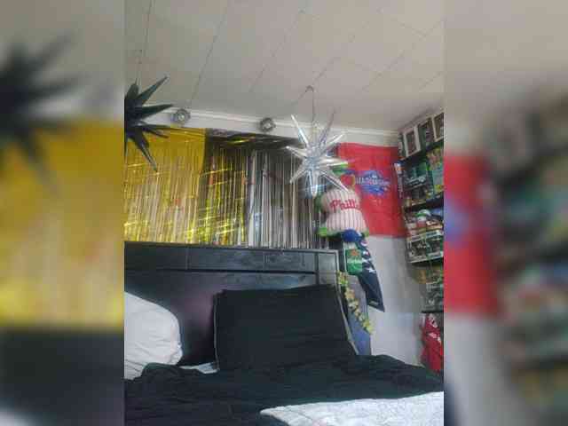 MrnMrsGoodi3tim3 webcam
